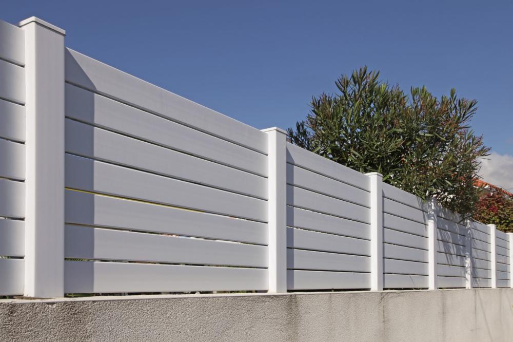 cloture pvc